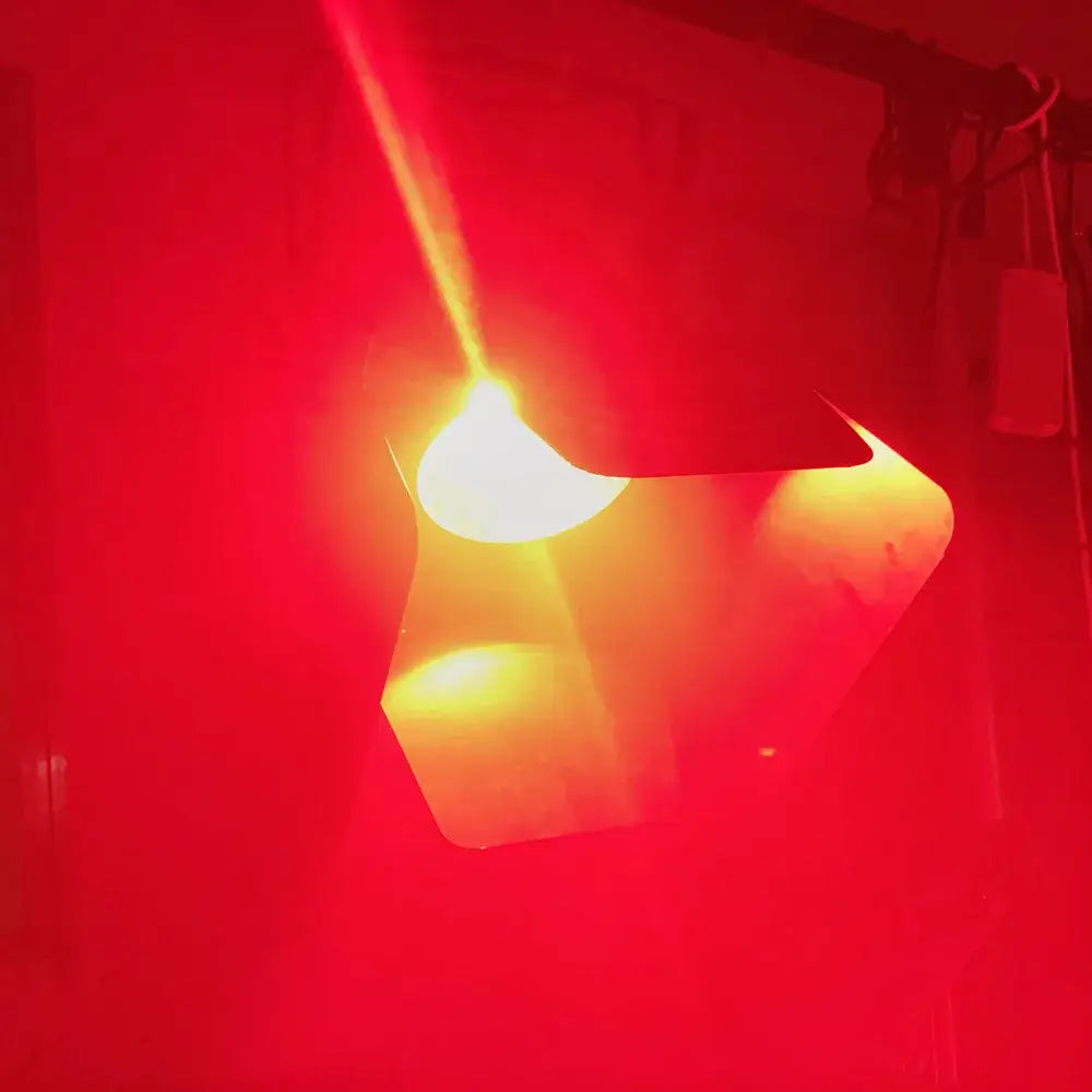 Red led par cob stage light with black barn doors for living room