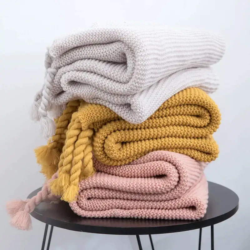 Soft plaid decorbites knit throw blanket bedroom ivory & pink tassels