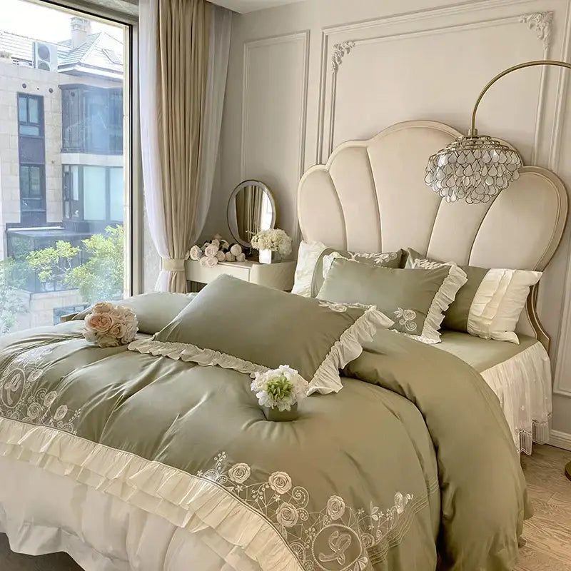 Vintage french beige & cream floral bedding set bedroom ruffles